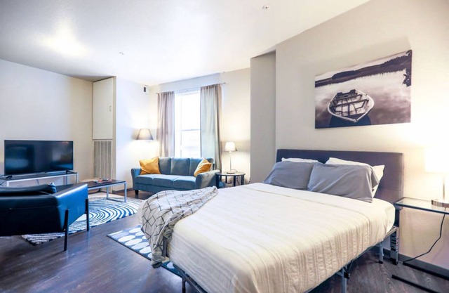 530 ft² Studio flat