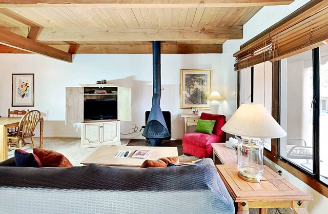 74 m² Condo ∙ 2 bedrooms ∙ 4 guests