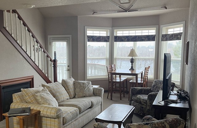 Beautiful Condo Overlooks Red Cedar Lake and Backs onto Tagalong Golf Course