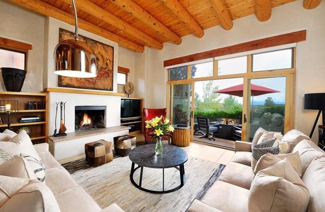 Bishop`s Lodge Villa 44b