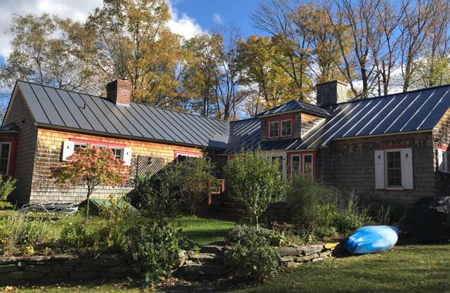 Bromley Farm ski house