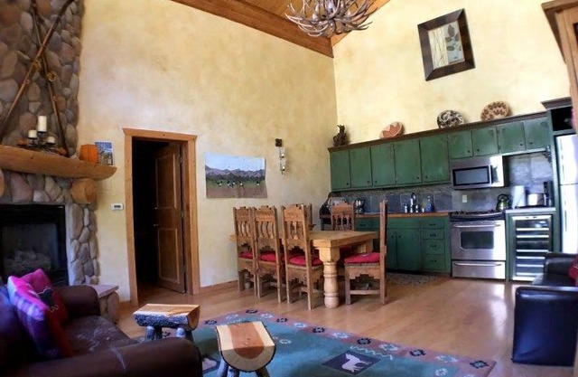 Condo ∙ 2 bedrooms ∙ 8 guests