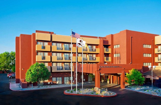 DoubleTree by Hilton Santa Fe