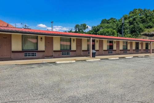 Econo Lodge Pittsburgh 