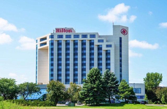 Hilton Paul Airport 
