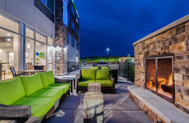 Holiday Inn Express & Suites Rice Lake