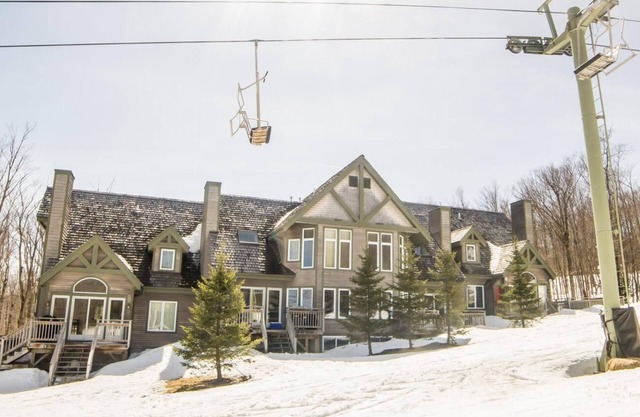 Jay Peak 5 Bed Townhome Ski-on Ski-off