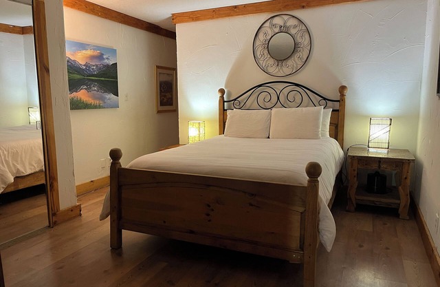 Large, Comfortable Condo Makes Perfect Basecamp