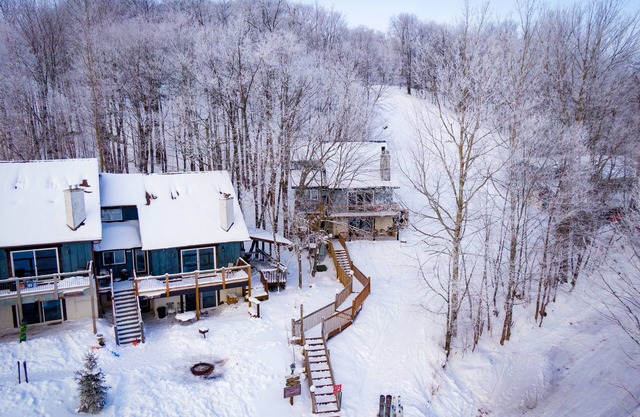 Bdrm Chalet Sauna Slopes Golf Course 