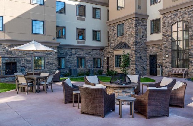 Staybridge Suites Eau Claire - Altoona