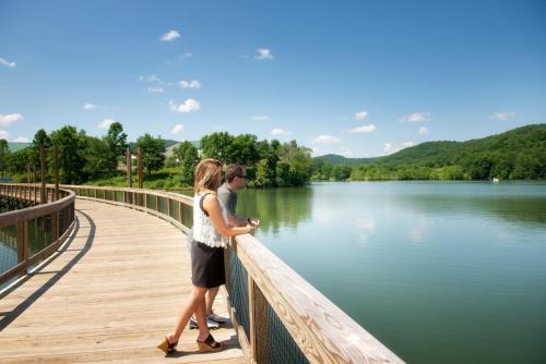 Stonewall Resort 