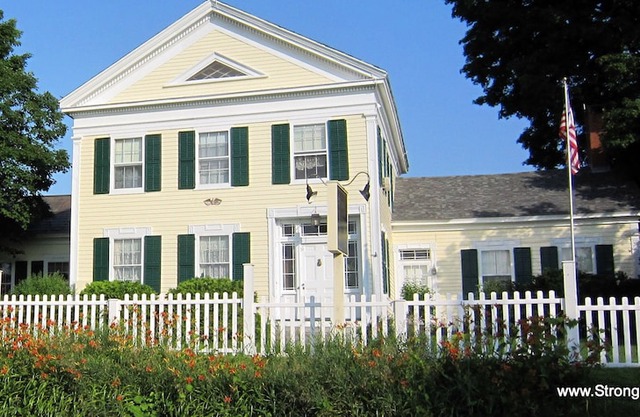 Strong House Inn