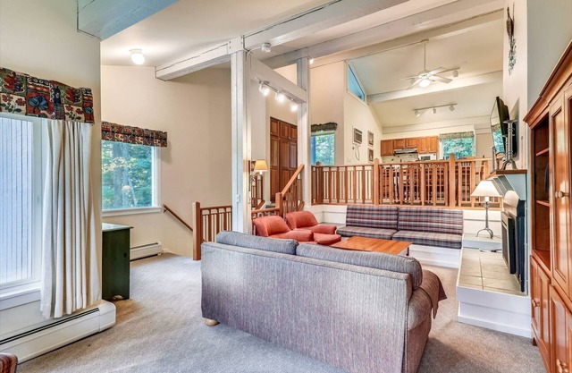 Tollhouse 16A - Spacious townhouse with everything you need for year-round outdoor adventure!
