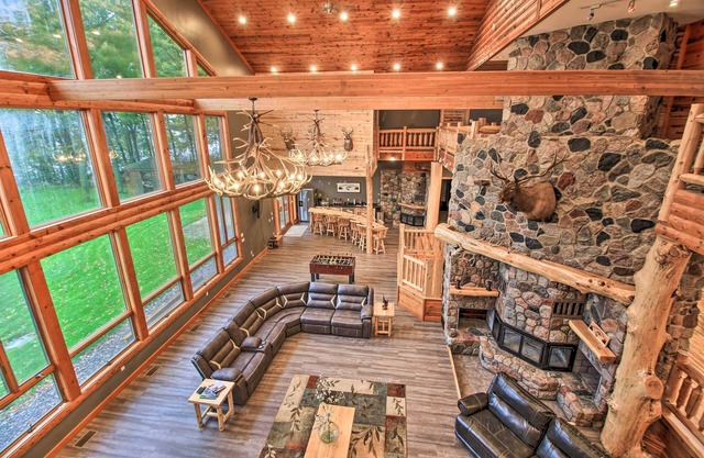 Waterfront Lake Mille Lacs Lodge w/ Deck + Grill!