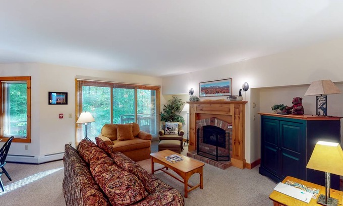 North Troy Condo | 102 m² Condo ∙ 2 bedrooms ∙ 5 guests