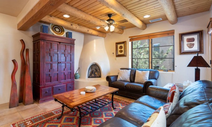 Downtown Santa Fe Condo | 105 m² Condo ∙ 2 bedrooms ∙ 4 guests