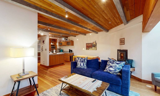 Taos Ski Valley Condo | 106 m² Condo ∙ 3 bedrooms ∙ 6 guests