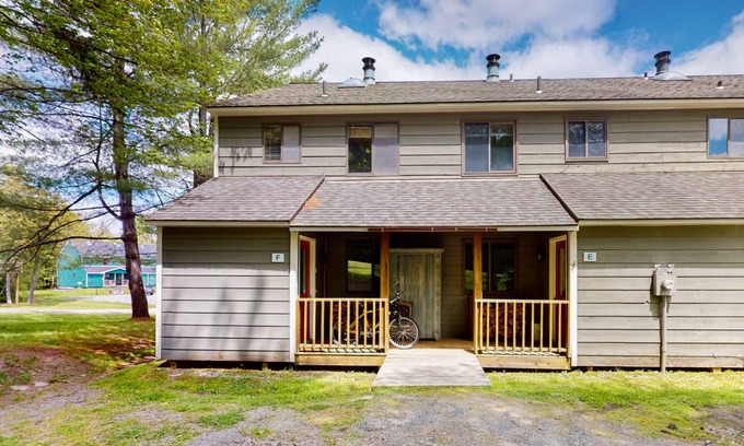 West Dover Condo | 107 m² Condo ∙ 2 bedrooms ∙ 8 guests
