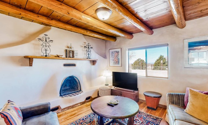 Taos House | 112 m² House ∙ 2 bedrooms ∙ 3 guests