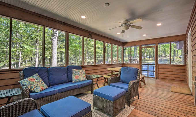 Great Cacapon House | 139 m² House ∙ 3 bedrooms ∙ 8 guests