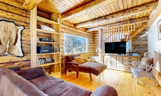 Taos Ski Valley Cabin | 149 m² Cabin ∙ 1 bedroom ∙ 10 guests