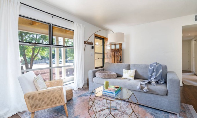 Santa Fe House | 150 m² House ∙ 2 bedrooms ∙ 6 guests