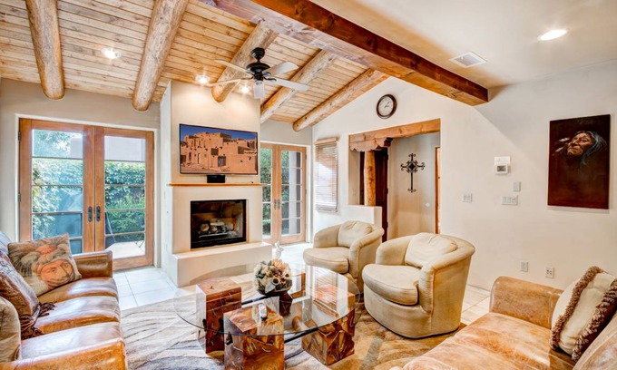 Downtown Santa Fe House | 186 m² House ∙ 3 bedrooms ∙ 6 guests