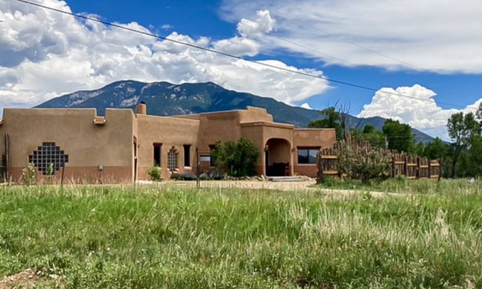 Arroyo Seco House | 195 m² House ∙ 3 bedrooms ∙ 6 guests