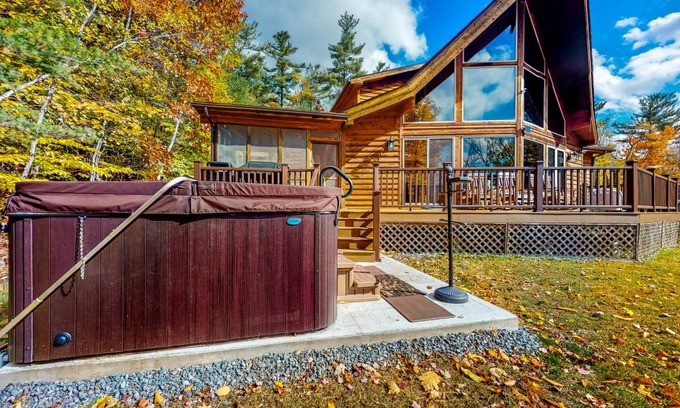 Hinsdale House | 204 m² House ∙ 3 bedrooms ∙ 6 guests