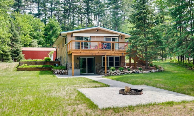 Eagle River House | 204 m² House ∙ 4 bedrooms ∙ 12 guests