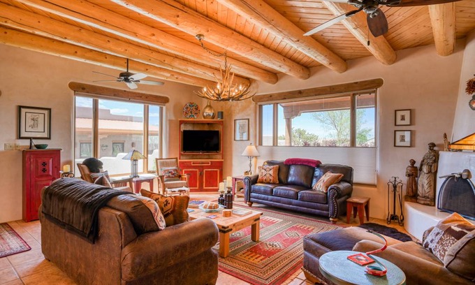Arroyo Seco House | 223 m² House ∙ 3 bedrooms ∙ 6 guests