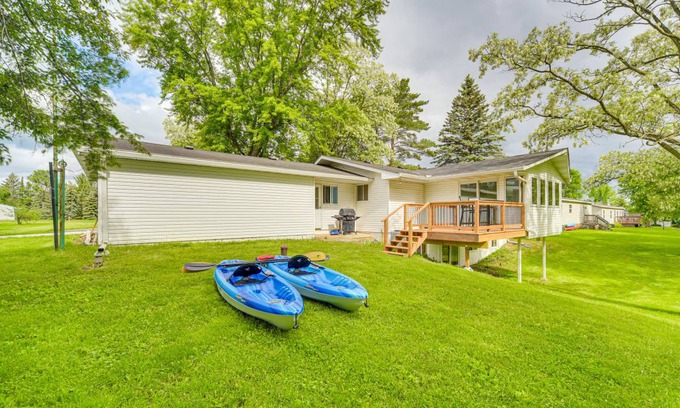 Pine City House | 227 m² House ∙ 4 bedrooms ∙ 8 guests