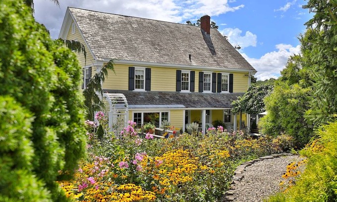 Arlington House | 251 m² House ∙ 4 bedrooms ∙ 9 guests