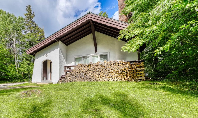 Franconia House | 252 m² House ∙ 4 bedrooms ∙ 8 guests