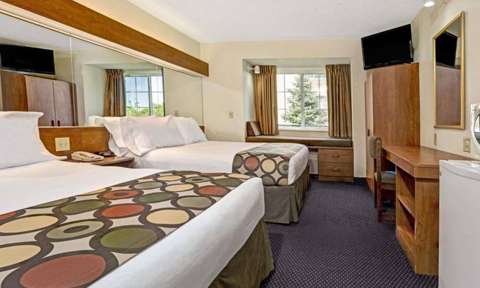 Inver Grove Heights Hotel | 28 m² Hotel ∙ 127 guests