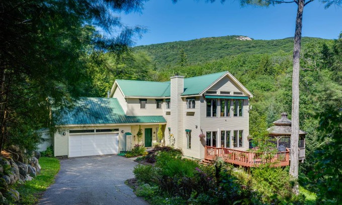 Thornton House | 283 m² House ∙ 3 bedrooms ∙ 7 guests
