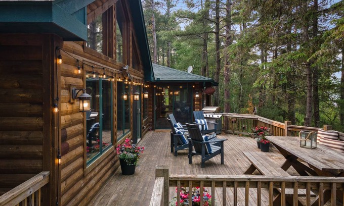 Pequot Lakes Cabin | 288 m² Cabin ∙ 5 bedrooms ∙ 11 guests