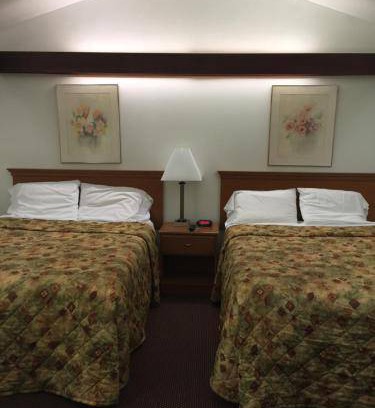 Northampton Hotel | 300 m² Motel ∙ 4 guests