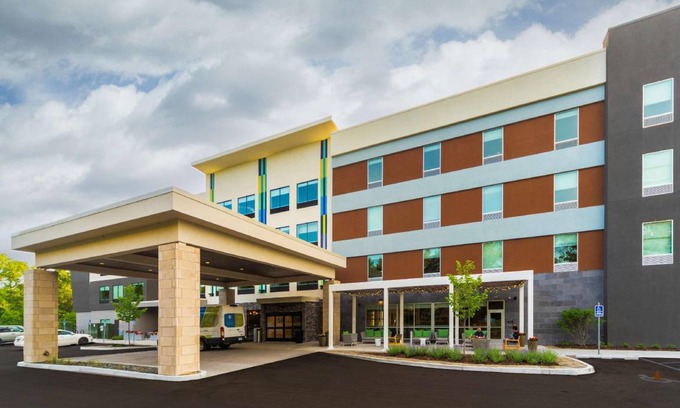 South Loop Hotel | 31 m² Hotel ∙ 127 guests