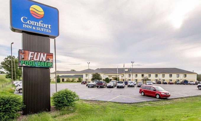 Black River Falls Hotel | 37 m² Hotel ∙ 127 guests