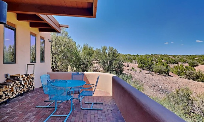 Santa Fe House | 554 m² House ∙ 4 bedrooms ∙ 8 guests