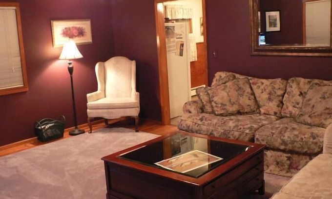 Ludlow House | 5br/2bath Family Vacation Home, Shuttle at door+short walk to Restaurants