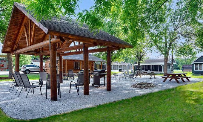 Buffalo City Resort | 62 m² Resort ∙ 2 bedrooms ∙ 9 guests