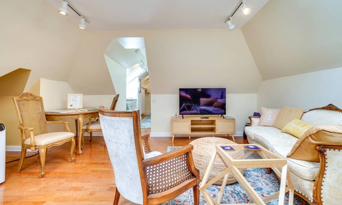 Summit - University Apartment | 65 m² Apartment ∙ 2 guests