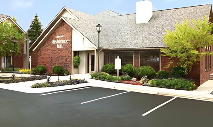 Eden Prairie Hotel | 69 m² Hotel ∙ 2 bedrooms ∙ 127 guests
