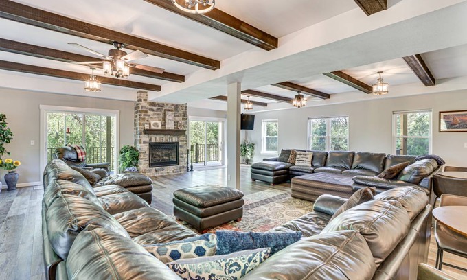 Lake Delton Villa | 798 m² Villa ∙ 8 bedrooms ∙ 18 guests