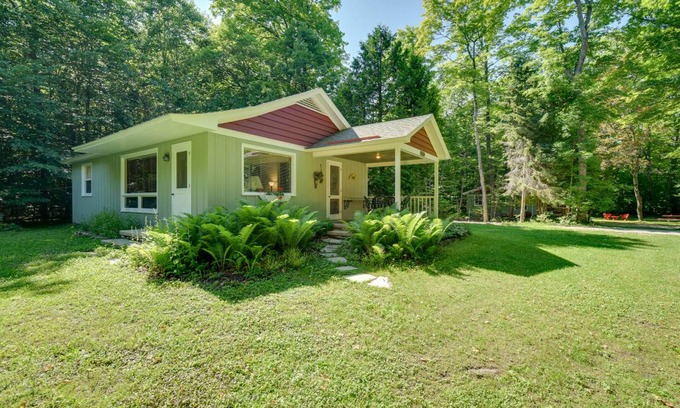 Fish Creek Cottage | 80 m² Cabin ∙ 2 bedrooms ∙ 4 guests