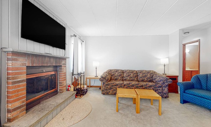 West Dover Condo | 80 m² Condo ∙ 2 bedrooms ∙ 6 guests