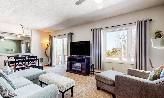 Campton Condo | 84 m² Condo ∙ 2 bedrooms ∙ 5 guests