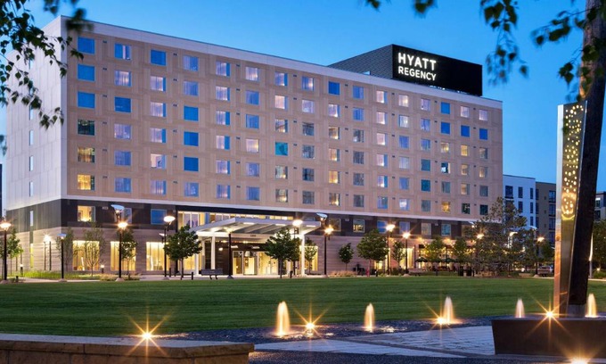 South Loop Hotel | 89 m² Hotel ∙ 127 guests